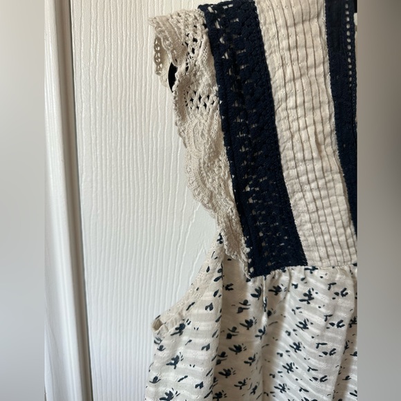 Lucky Brand Top 1x - Picture 6 of 9